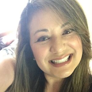 Meet your Posher, Mia